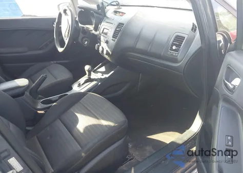 2016 Kia Forte Lx z USA, uszkodzony, nr VIN KNAFK5A84G5583382